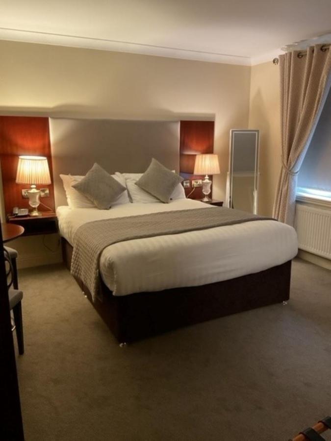 Shamrock Inn Hotel ラヒンチ エクステリア 写真